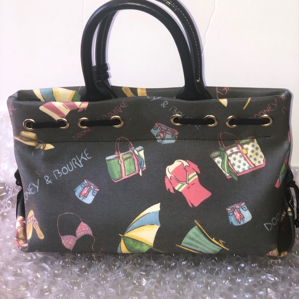 Dooney And Bourke Medallion IT Collection  Bag